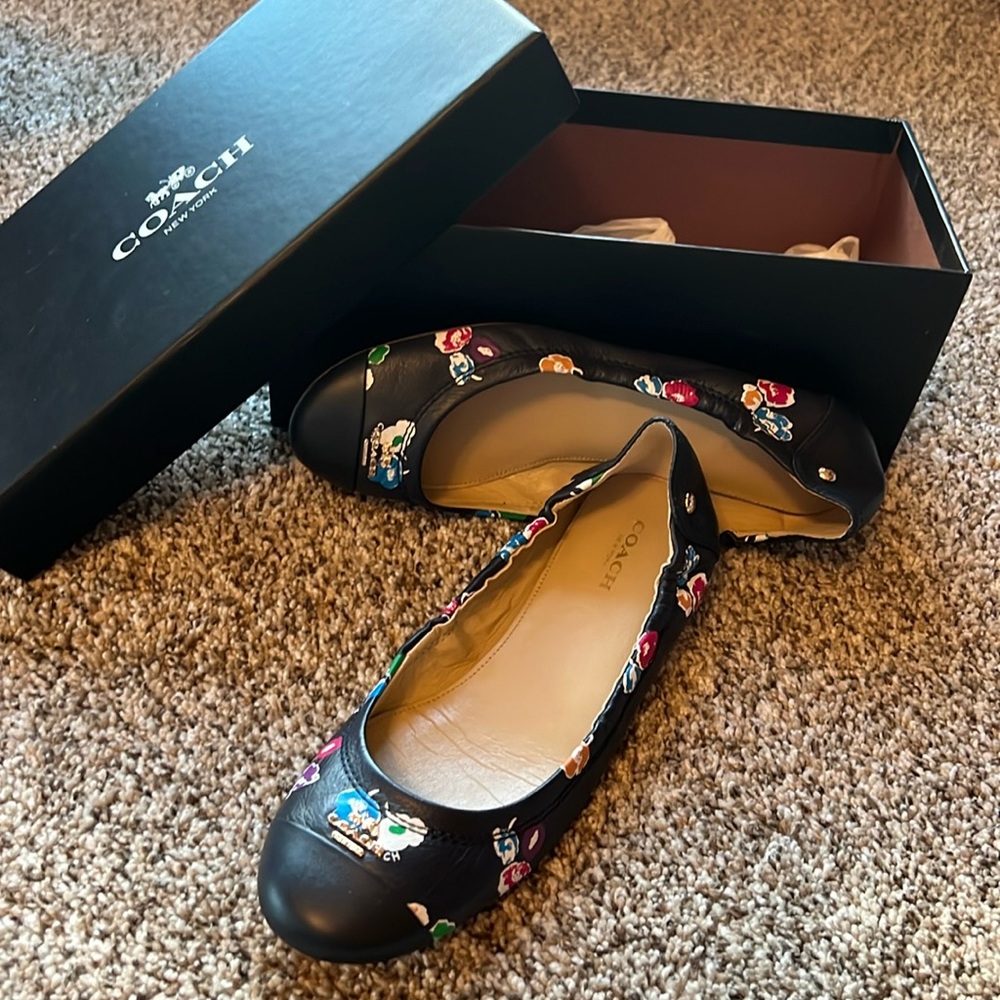 Coach flats size 7B (normal width, not wide width)